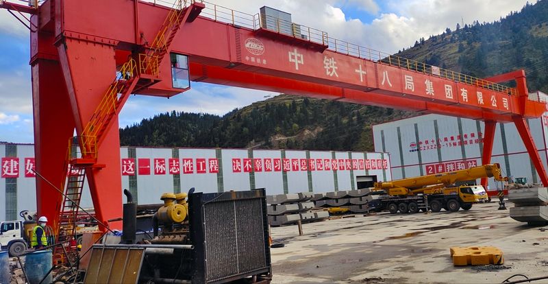 中铁十八局新建川藏铁路雅安至林芝段 ME 150+15016T 33M 2 拷贝